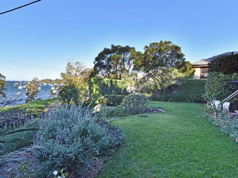 Wangi Waterfront Delight Estate - Waterfront Reserve Home - Accommodation in Bendigo 3
