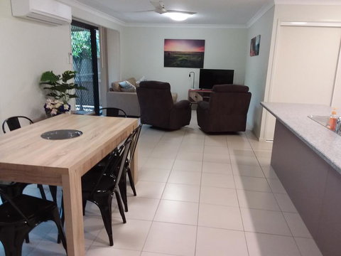 Waratah And Wattle Apartments - Accommodation in Bendigo 0