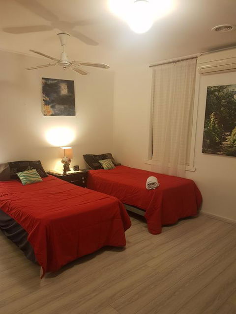 Warm Friendly Family Environment In Braybrook - Accommodation in Bendigo 0