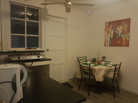 Warm Friendly Family Environment In Braybrook - Accommodation in Bendigo 2