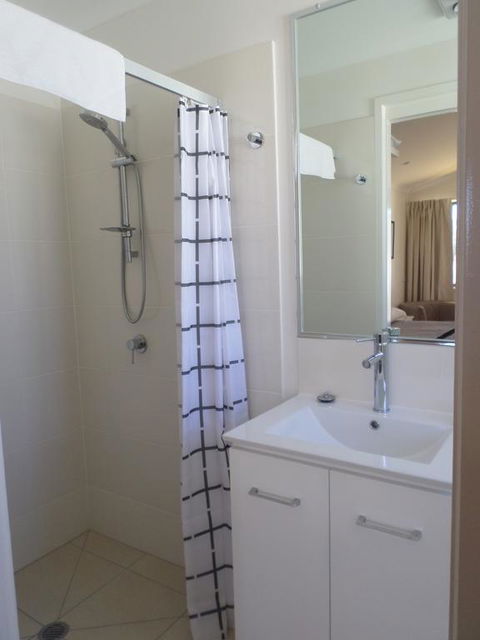 Warrego Hotel Motel Cunnamulla - Accommodation in Bendigo 1