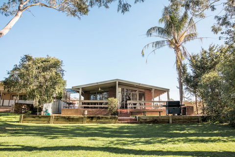 Water's Edge Bundalong - Accommodation in Bendigo 1