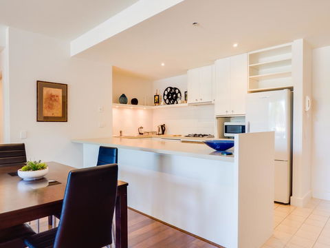 Waterfront (Yarra St) By Gold Star Stays - Accommodation in Bendigo 3