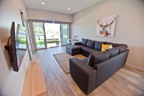 Waterfront Apartments - Accommodation in Bendigo 0