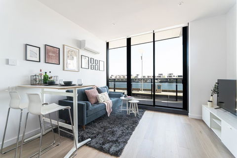 Waterfront Apt On Mel Collins Street#3 - Accommodation in Bendigo 2