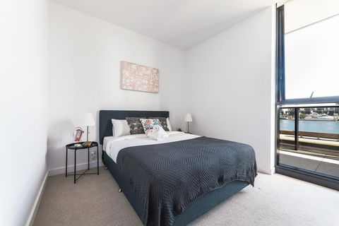 Waterfront Apt On Mel Collins Street#3 - Accommodation in Bendigo 3