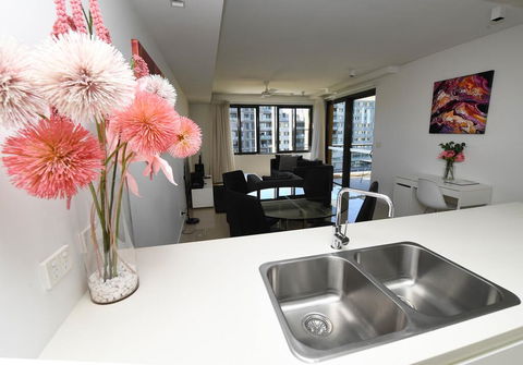 WATERFRONT DARWIN TROPICAL DELIGHT - Accommodation in Bendigo 0