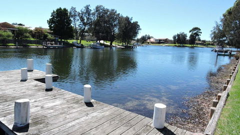 Waterfront Getaway In Sussex - Accommodation in Bendigo 0