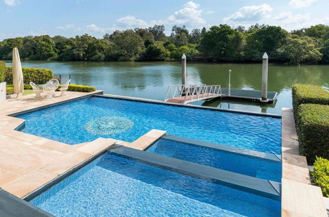 Waterfront Home / Amazing Place To Be - Accommodation in Bendigo 3