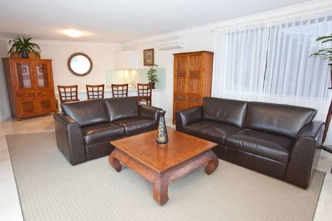 Waterfront On Manly Harbour - Accommodation in Bendigo 2
