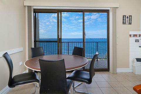 Waterfront Unit, Unit 3 - Accommodation in Bendigo 2