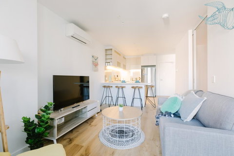 Plush 2BR CBD Apartment Near Southern Cross - Accommodation in Bendigo 0