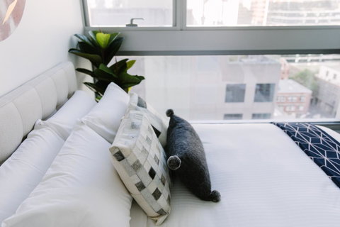 Plush 2BR CBD Apartment Near Southern Cross - Accommodation in Bendigo 7