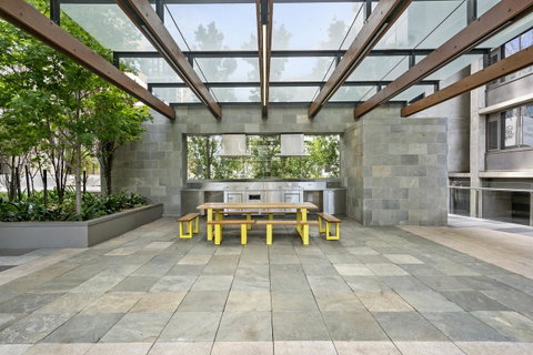 Complete Host Manhattan Apartments - Accommodation in Bendigo 0