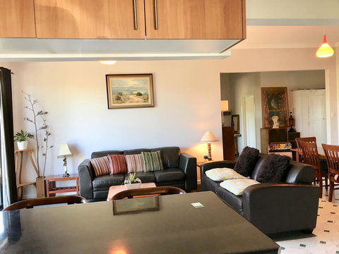 Hillâ€™s Creek Holiday Home - Accommodation in Bendigo 7