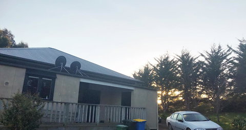 Hillâ€™s Creek Holiday Home - Accommodation in Bendigo 4