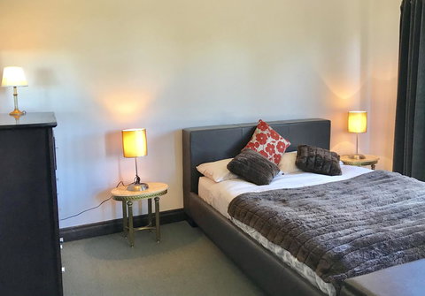 Hillâ€™s Creek Holiday Home - Accommodation in Bendigo 10