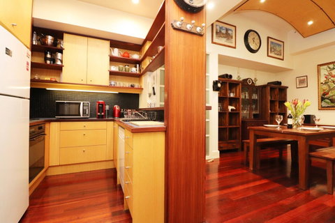 Majorca Magic On Flinders Lane - Rejuvenate Stays - Accommodation in Bendigo 31