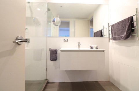 Majorca Magic On Flinders Lane - Rejuvenate Stays - Accommodation in Bendigo 16