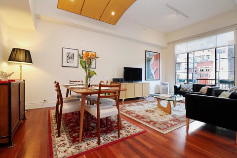 Majorca Magic On Flinders Lane - Rejuvenate Stays - Accommodation in Bendigo 0