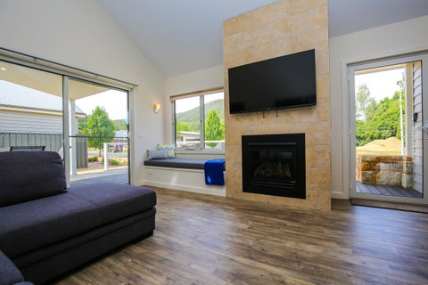 Amber Mist Villa Two - Accommodation in Bendigo 0