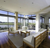 19 Glen Eagles Close - Accommodation in Bendigo