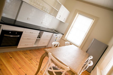 Cape Nelson Lighthouse - Accommodation in Bendigo 6