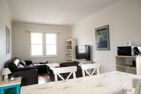 Cape Nelson Lighthouse - Accommodation in Bendigo 35