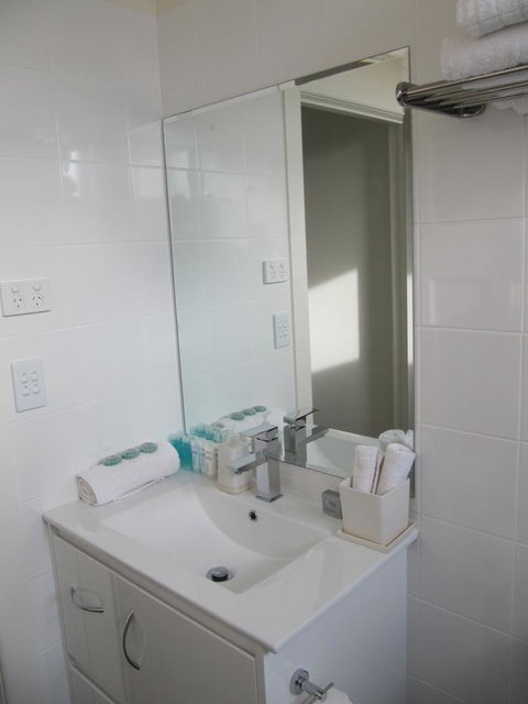 Cape Nelson Lighthouse - Accommodation in Bendigo 27