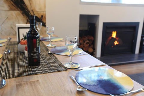 Lorne Luxury - Accommodation in Bendigo 9