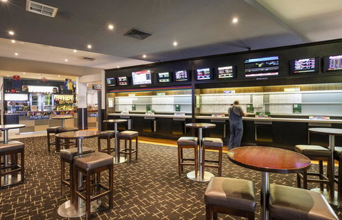 Nightcap At Excelsior Hotel - Accommodation in Bendigo 29