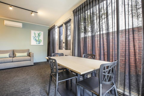 Nightcap At Excelsior Hotel - Accommodation in Bendigo 13