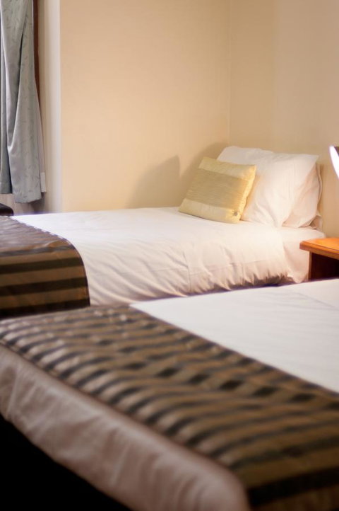 National Hotel Complex Bendigo - Accommodation in Bendigo 6