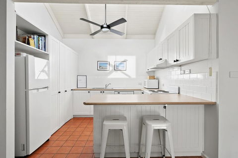 Mysa Anglesea Sleeps 7 WiFi SmartTV Cafes Shops - Accommodation in Bendigo 3