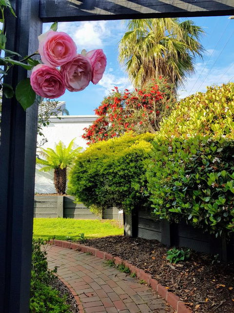 Mysa Anglesea Sleeps 7 WiFi SmartTV Cafes Shops - Accommodation in Bendigo 15
