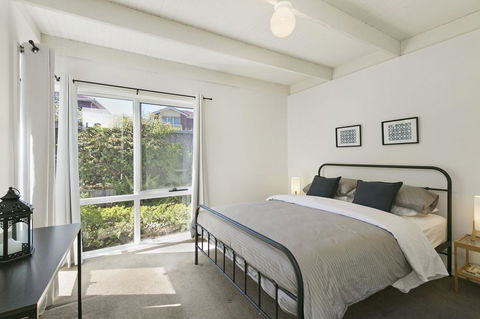 Mysa Anglesea Sleeps 7 WiFi SmartTV Cafes Shops - Accommodation in Bendigo 6