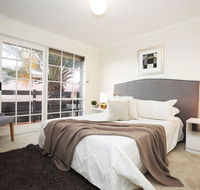 The Gallery Hours - Accommodation in Bendigo