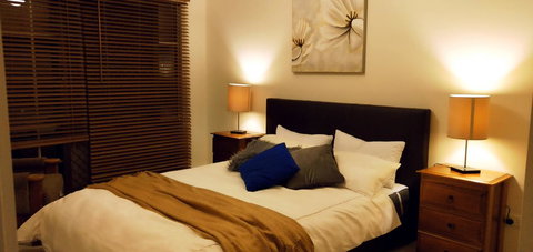 The Gallery Hours - Accommodation in Bendigo 3