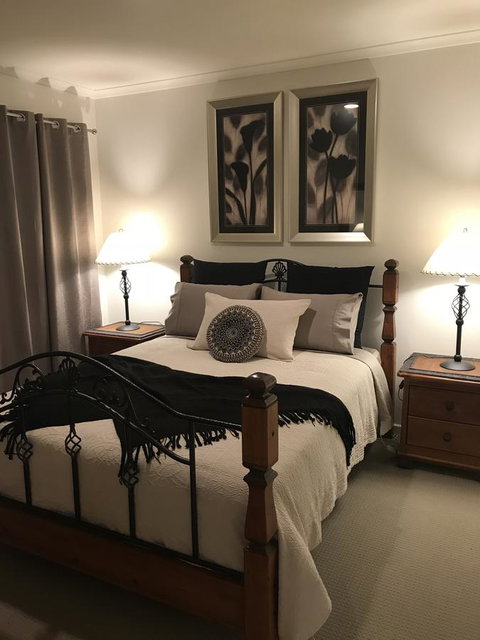 Black Lotus Townhouse - Accommodation in Bendigo 5