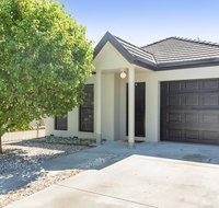 Black Lotus Townhouse - Accommodation in Bendigo