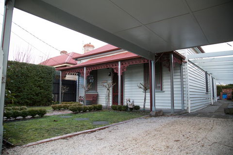 Airleigh-Rose Cottage - Accommodation in Bendigo 4