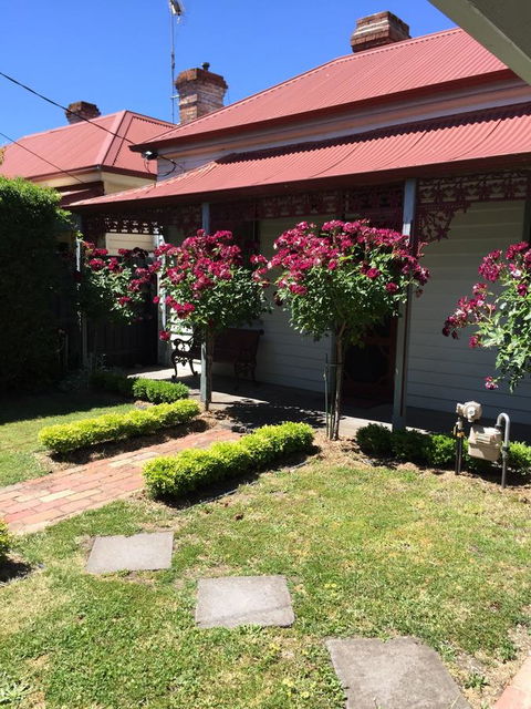 Airleigh-Rose Cottage - Accommodation in Bendigo 0
