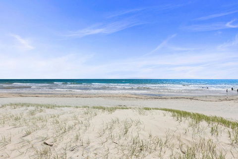 Coloured Sands - Rainbow Beach Resort - 5 Mins To Beach - Accommodation in Bendigo 24