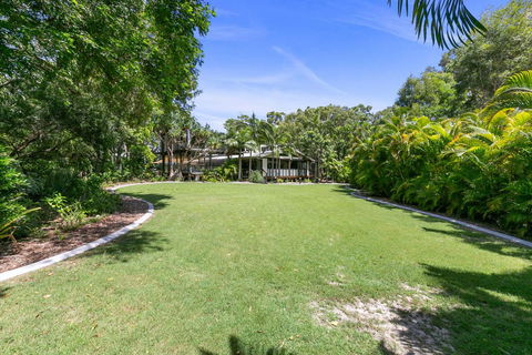 Coloured Sands - Rainbow Beach Resort - 5 Mins To Beach - Accommodation in Bendigo 21