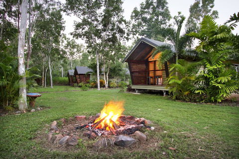 Airlie Beach Eco Cabins - Adults Only - Accommodation in Bendigo 1