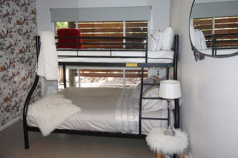 Airlie Beach Eco Cabins - Adults Only - Accommodation in Bendigo 17