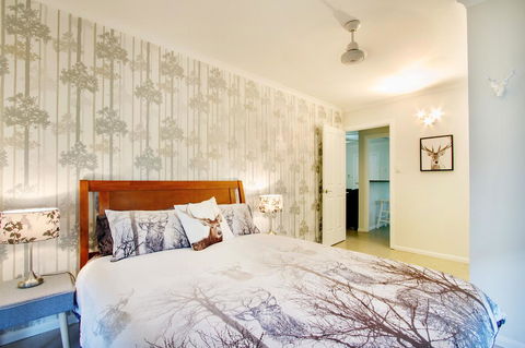 Airlie Beach Eco Cabins - Adults Only - Accommodation in Bendigo 33