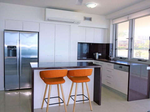 Oshen Holiday Apartments Yeppoon - Accommodation in Bendigo 21