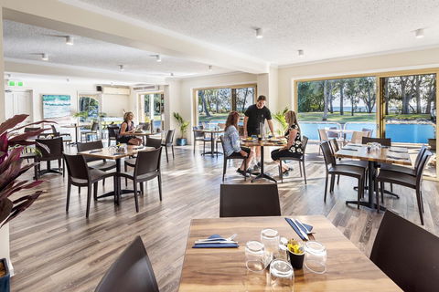 The Beach Motel Hervey Bay - Accommodation in Bendigo 8