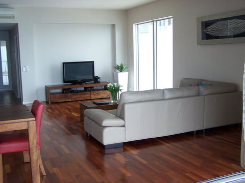 Whitsunday Reflections - Accommodation in Bendigo 29